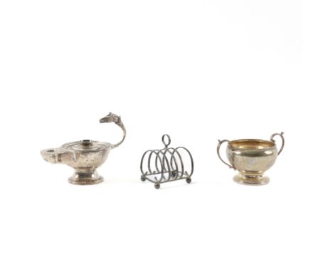 A SILVER TOASTRACK AND TWO FURTHER ITEMS (3)The toastrack raised on four spherical feet, Sheffield 1924, a twin handled bowl,