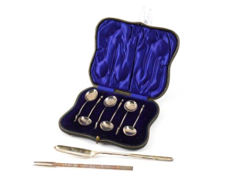 THREE CASED SILVER ITEMS (3)Comprising; a set of six teaspoons, with duck's head motifs to the handles, a highball and long d