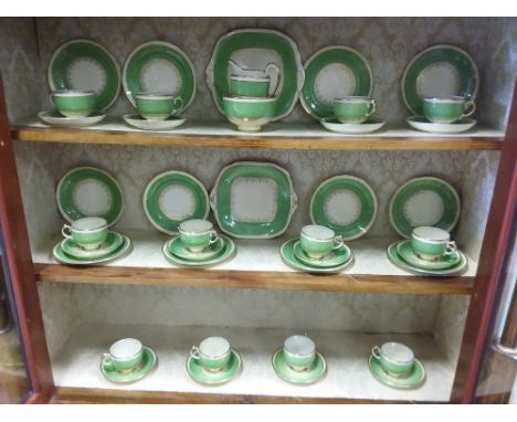 Stunning Vict 12 Place Tea Service