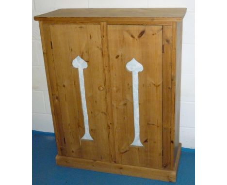 PINE CUPBOARD WITH TWO PIERCED GOTHIC PANEL DOORS (117cm x 95cm x 39cm)