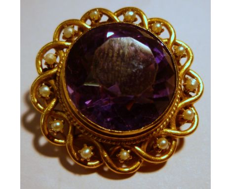 14KT GOLD AMETHYST AND SEED PEARL BROOCH (GROSS WEIGHT 12.5g)