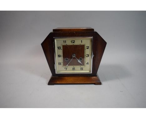 An Art Deco Oak Mantle Clock with Pendulum and Key, Working Order, 26cm Wide 
