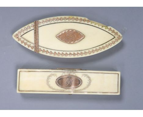 Two George III gold-mounted ivory toothpicks cases, both with mirrors to the interior, 8.5 x 2cm and 9.5 x 3.5cm, (AF) (2).