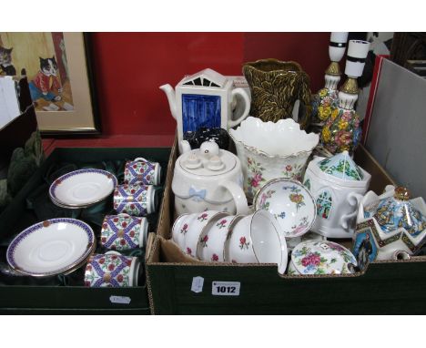 Worcester Ramekins, Sadler, Wade and Price Novelty Teapots, Sylvac, jug vases, Italian table ware lamps, etc:- One Box and Pu