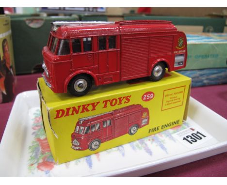 Dinky Toys Fire Engine 259, in original box, missing end flap.