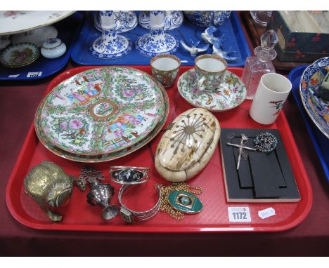Chinese Famille Rose Plates, Cups and Saucers, circa 1900, Japanese cylindrical vase, 8cm high, brass frog, oval trinket box,