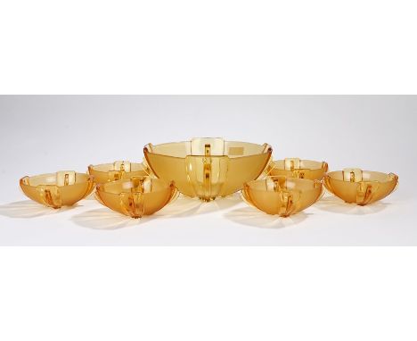 Art Deco amber glass dessert set, consisting of serving bowl and six dessert bowls (7)No visible chips or cracks, light surfa