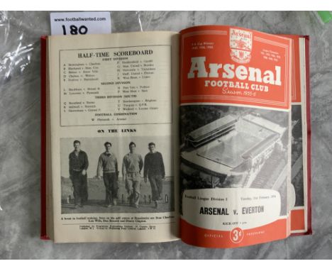 55/56 Arsenal Bound Volume Of Home Football Programmes: All 21 league matches and three FA Cup. Arsenal Programmes 1955/56 em