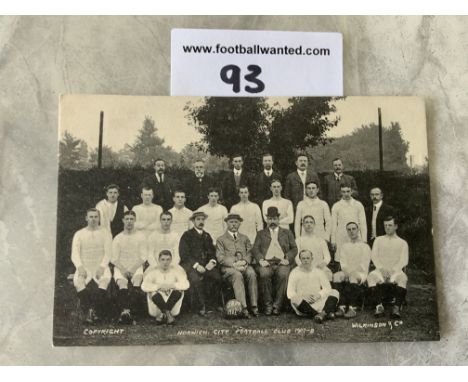 1907/1908 Norwich City Football Team Postcard: Excellent condition by Wilkinson with players and managements names printed to
