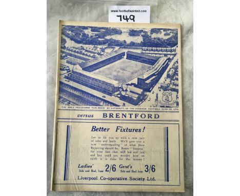 38/39 Everton v Brentford Football Programme: Very good condition programme with no team changes. Dated 3 9 1938 from the sea