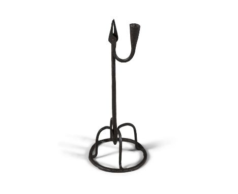 A 19TH CENTURY FORGED IRON TABLE RUSH LIGHT. 40cm high