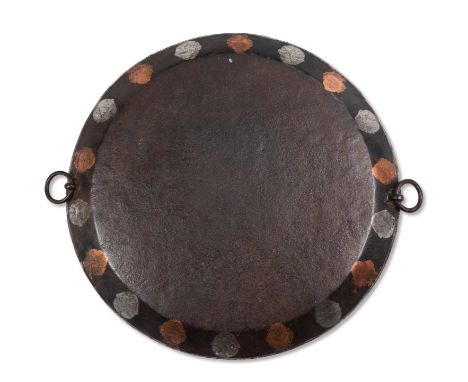 GRAND PLAT D'OFFRANDE RITUEL EN FER DAMASQUINÉ ARGENT ET CUIVRETIBET, XVIIE SIÈCLE  Himalayan Art Resources item no. 205026 4