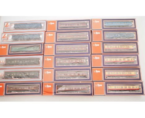 A group of LIMA OO gauge passenger coaches and bogie vans, mostly Mk1 examples in various liveries - VG in G/VG boxes (18)