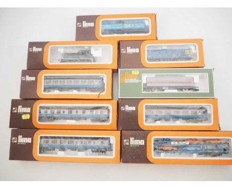 A group of LIMA HO gauge British outline locomotives and rolling stock - VG in G/VG boxes (9)