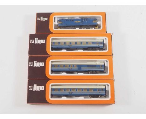 A LIMA HO gauge 8056L E444 electric locomotive together with 2 x 9139 and 1 x 9319 passenger coaches - all in South African R