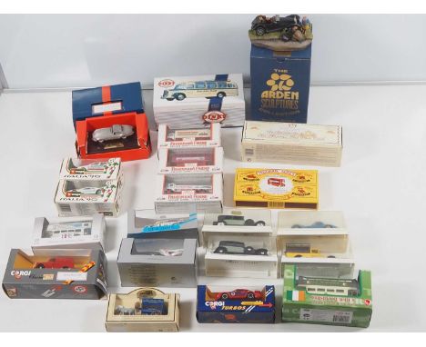 A large quantity of mixed diecast models by DINKY, CORGI, BBURAGO and others - VG/E in G/VG boxes (21)