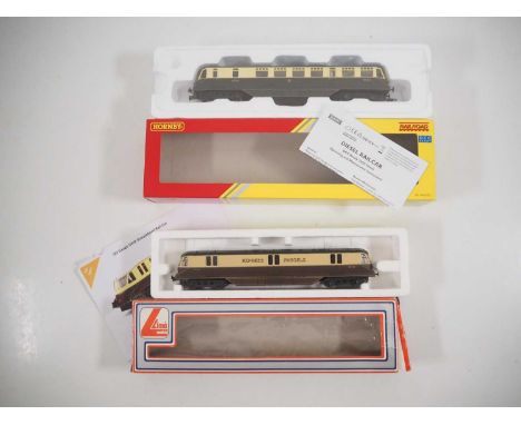 A pair of OO gauge GWR streamlined railcars comprising a LIMA Parcels version and a later HORNBY passenger example both in in