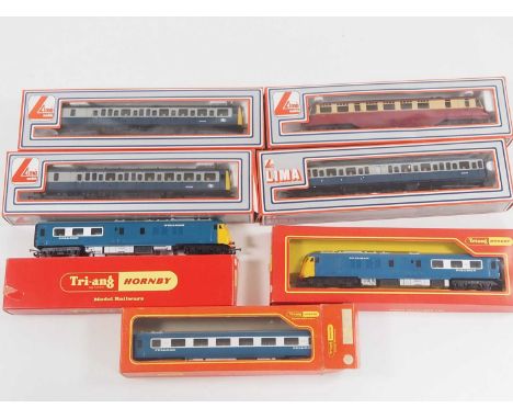 A group of OO gauge model railways by LIMA and TRIANG HORNBY comprising a Class 117 3-car DMU and an ex-GWR Railcar and a 3-c