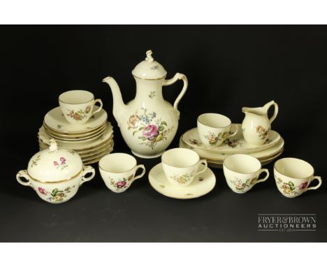 A Royal Copenhagen porcelain part coffee service, 'Frijsenborg' pattern, no. 910, comprising coffee pot &amp; cover, covered 
