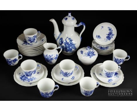 A Royal Copenhagen porcelain part coffee service, in 'Blue Flowers' pattern, comprising coffee pot &amp; cover, shape 1517; s