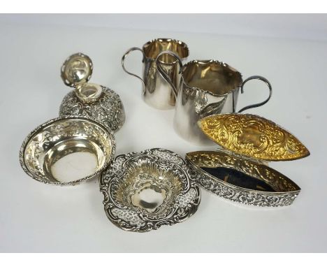 A Victorian silver topped inkwell, London 1900; together with a silver pin box, two small silver Bon Bon dishes and a silver 