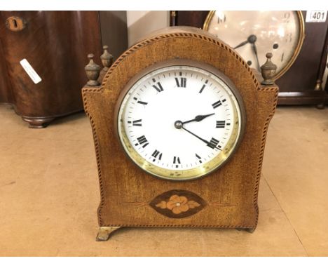 A small Edwardian mantle clock. 18cm tall by 14cm wide. NO RESERVE
