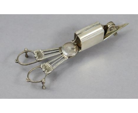 A pair of George III silver scissor-action candle snuffers with spring-loaded wick trimmer, decorated with scallop shells to 