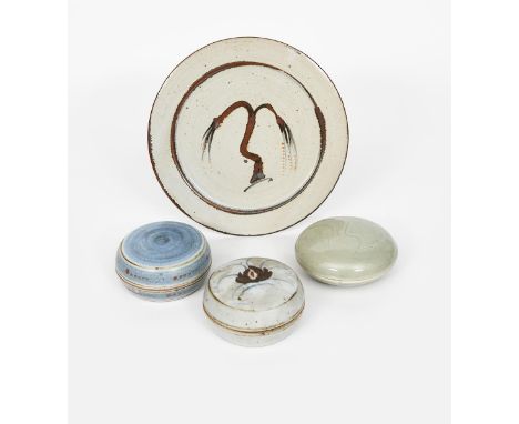 ‡ David Leach OBE (1911-2005) a Lowerdown Pottery Willow stoneware plate,  painted in tenmoku and iron on a speckled off whit