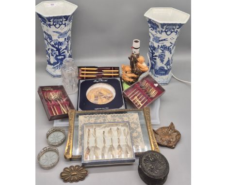 A Selection Of collectables; Pair of large Blue & white Bombay Bird scene with floral design, Pair of glass inserted silver p