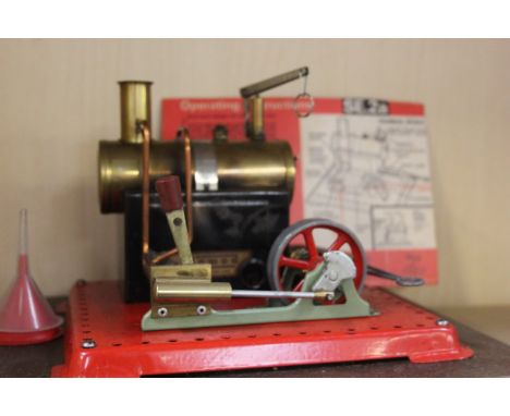 MAMOD SE.2A STEAM ENGINE MODEL - COMPLETE WITH SPIRIT LAMP, ORIGINALLY PURCHASED IN 1973 / GRADE: UNCLAIMED PROPERTY (DC2)