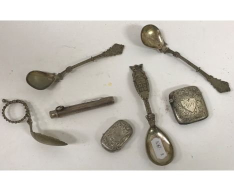 A David Andersen white metal spoon inscribed "Norg" and dated 1814-1914 to finial together with a pair of spoons stamped "830