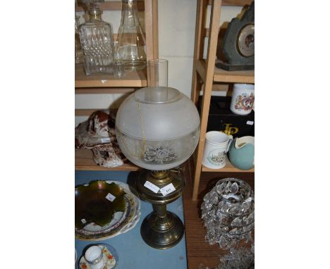 OIL LAMP WITH FROSTED GLASS SHADE