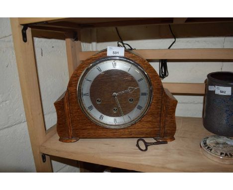 20TH CENTURY OAK CASED MANTEL CLOCK