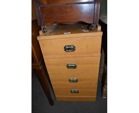 LIGHT WOOD FINISH BEDSIDE CABINET