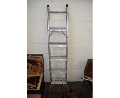 ALUMINIUM LADDER