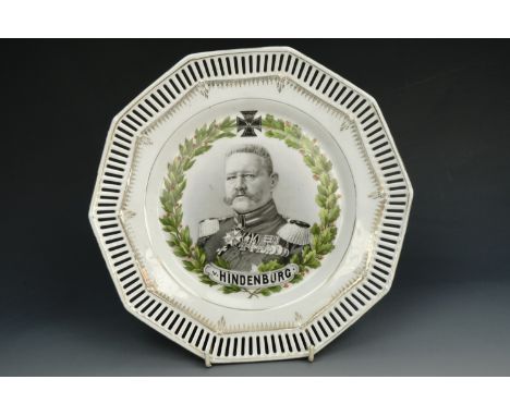 An Imperial German General Hindenburg portrait plate, 25 cm