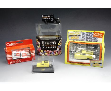 A 1:43 die-cast scale model Only Fools and Horses Del-Boy's Reliant van and a related key ring etc