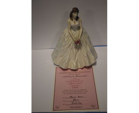 A ROYAL WORCESTER  FIGURINE "ANNIVERSARY 1998" 