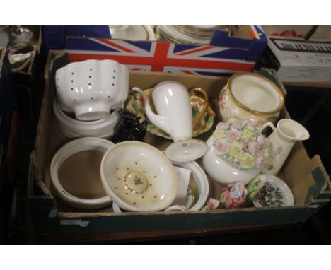 A TRAY OF CERAMCS TO INCLUDE JOHN. M MCCALL AND CO BOWL