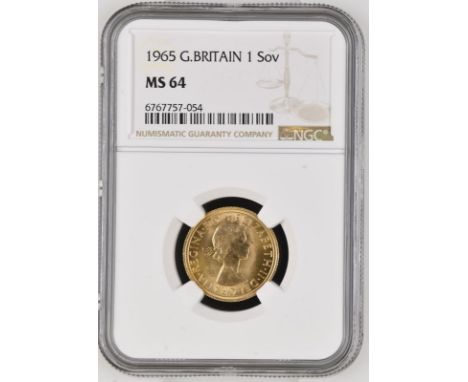 UNITED KINGDOM. Elizabeth II, 1952-2022. Gold sovereign, 1965. Royal Mint. First, laureate head of Elizabeth II facing right;