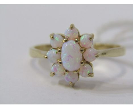 9ct YELLOW GOLD OPAL CLUSTER RING, size O 