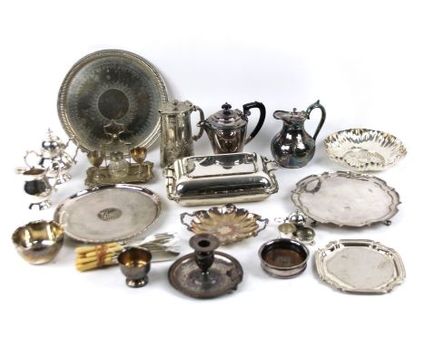 Various silver plate, to include an oblong entree dish, 26cm wide, dishes, jugs, coasters, cruet, cups, flatware, etc. (a qua