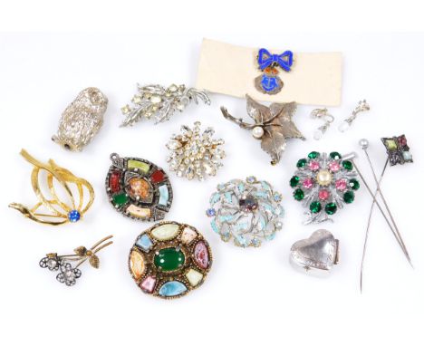 Various vintage costume jewellery, to include paste set floral brooches, silver heart shaped trinket box, novelty owl ornamen