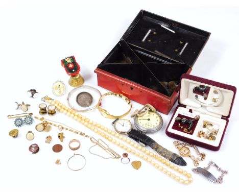 A quantity of costume jewellery and effects, to include a gent's wristwatch, silver bangle, faux pearl necklace, gold plated 