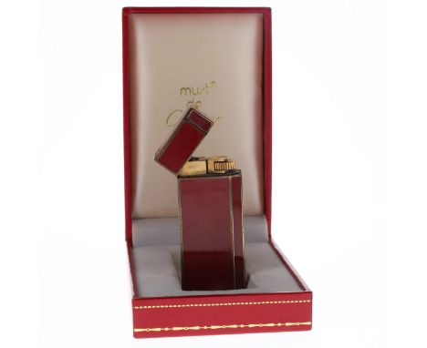 Must de Cartier Pocket Lighter for Repair &amp; Restoration. This lighter requires restoration to the hinges and would benefi