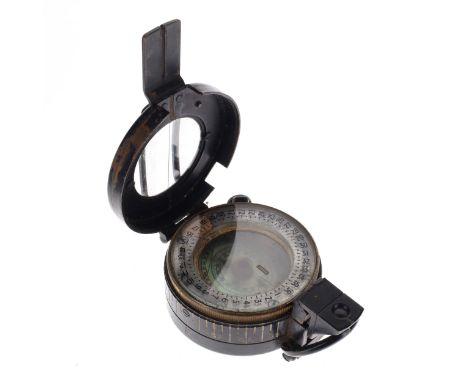 WW2 1940 Dated Fluid Filled Compass MK III T.G &amp; Co inc. 1944 Leather Case