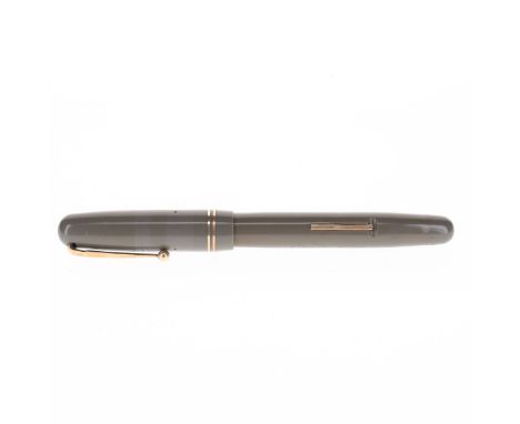 Mabie Todd - Swan Self Filler Black Cased Fountain Pen, 14ct Gold Nib, Dip Tested &amp; Writing. The pen is in good condition