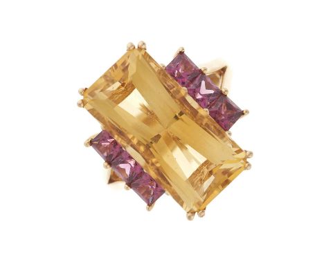 An 18ct gold rectangular-shape citrine cocktail ring, with purple garnet line shoulders and tapered band, citrine estimated w