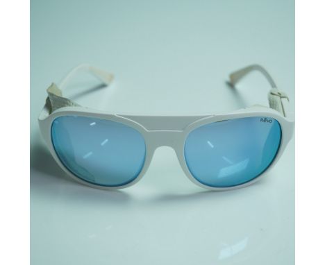 Revo Traverse polarized sunglasses featuring a bold white frame and distinctive glacier-style side shields. These Italian-mad