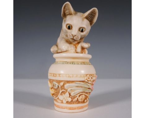 A charming Harmony Kingdom collectible ring box titled "Jardinia," featuring a finely sculpted cat playfully peeking out of a